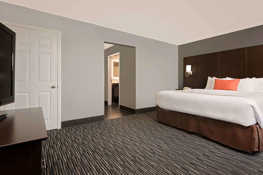 Hawthorn Extended By Wyndham West Hotel